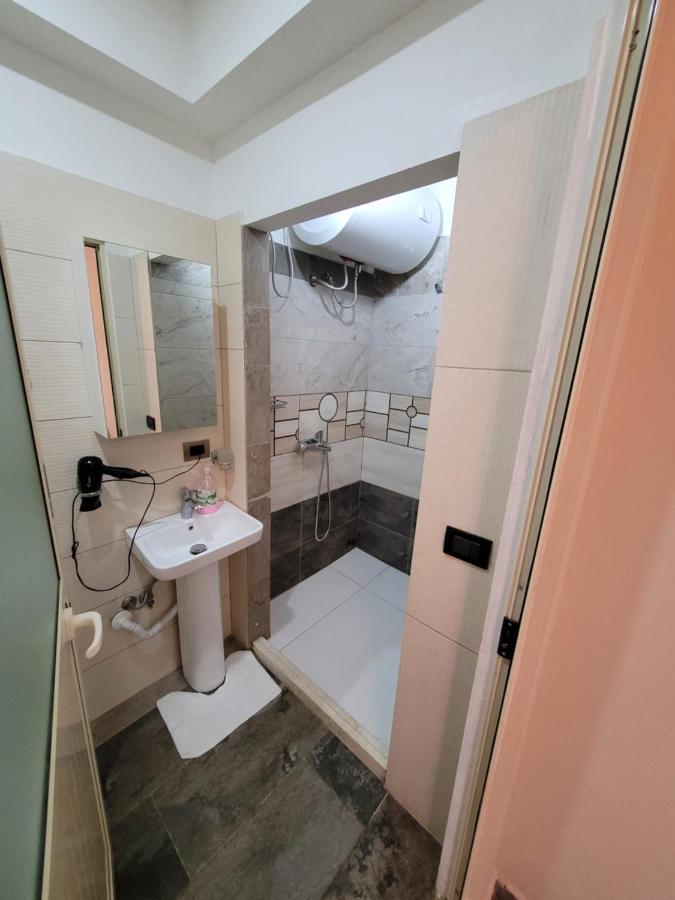 21-Rooms Tiranë Ngoại thất bức ảnh
