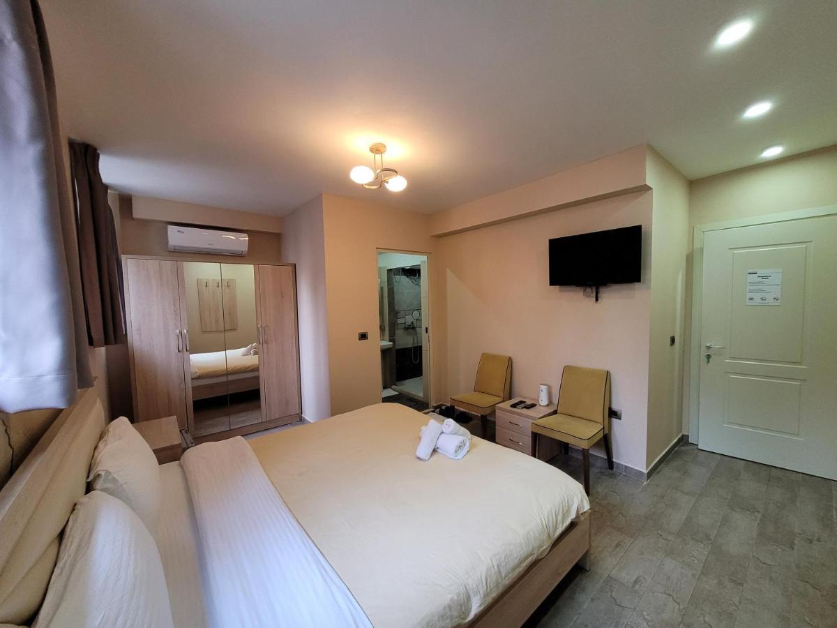 21-Rooms Tiranë Ngoại thất bức ảnh